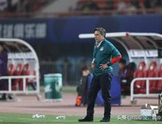 IM体育官方网-关于河南建业主场战平天津泰达，保持不败纪录的信息