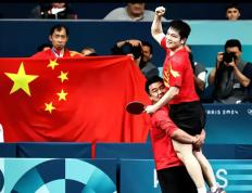 IM体育在线注册-中国队翻盘日本队，王皓扛起全队