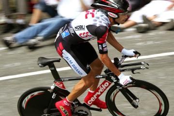 IM体育官网-冰火淬真金，辽宁铁血破爵士，克莱神光定乾坤