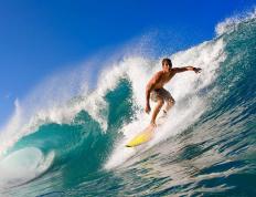 IM体育社区互动入口-街道上的战争，球场上的风暴，当F1引擎遇见欧冠激情