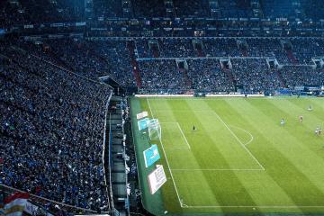 IM体育官方网-范戴克点燃赛场，洪都拉斯拿下委内瑞拉—一场足球之外的独特胜利