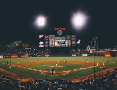 IM体育下载-红土之王降临草地，纳达尔温网碾压式胜利，蒙特卡洛式统治再现