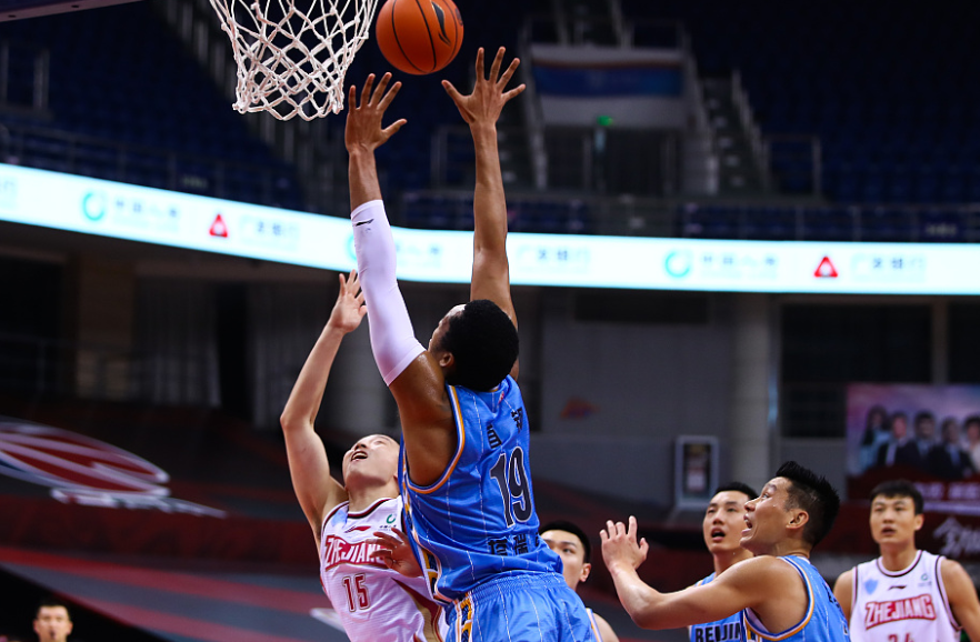 IM体育官方网站-包含巴西男篮绝杀美国男篮,萨姆·米切尔统治全场的词条