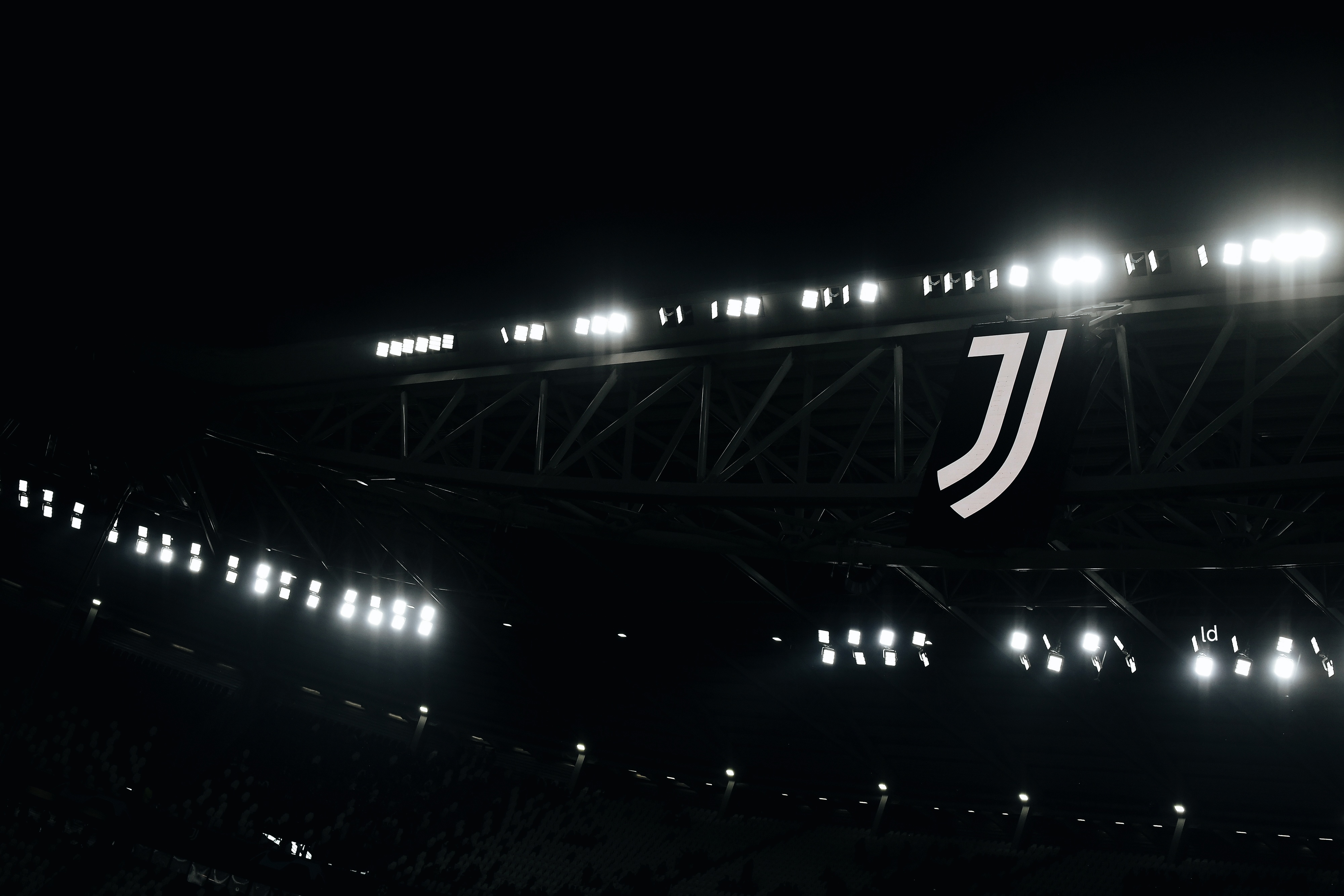 IM体育官方网站-尤文图斯惨遭逆转，错失意甲领先位置的简单介绍