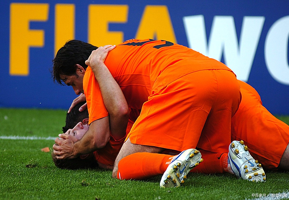 IM体育网页版登录入口-关于荷兰队战胜对手,保持不败记录的信息