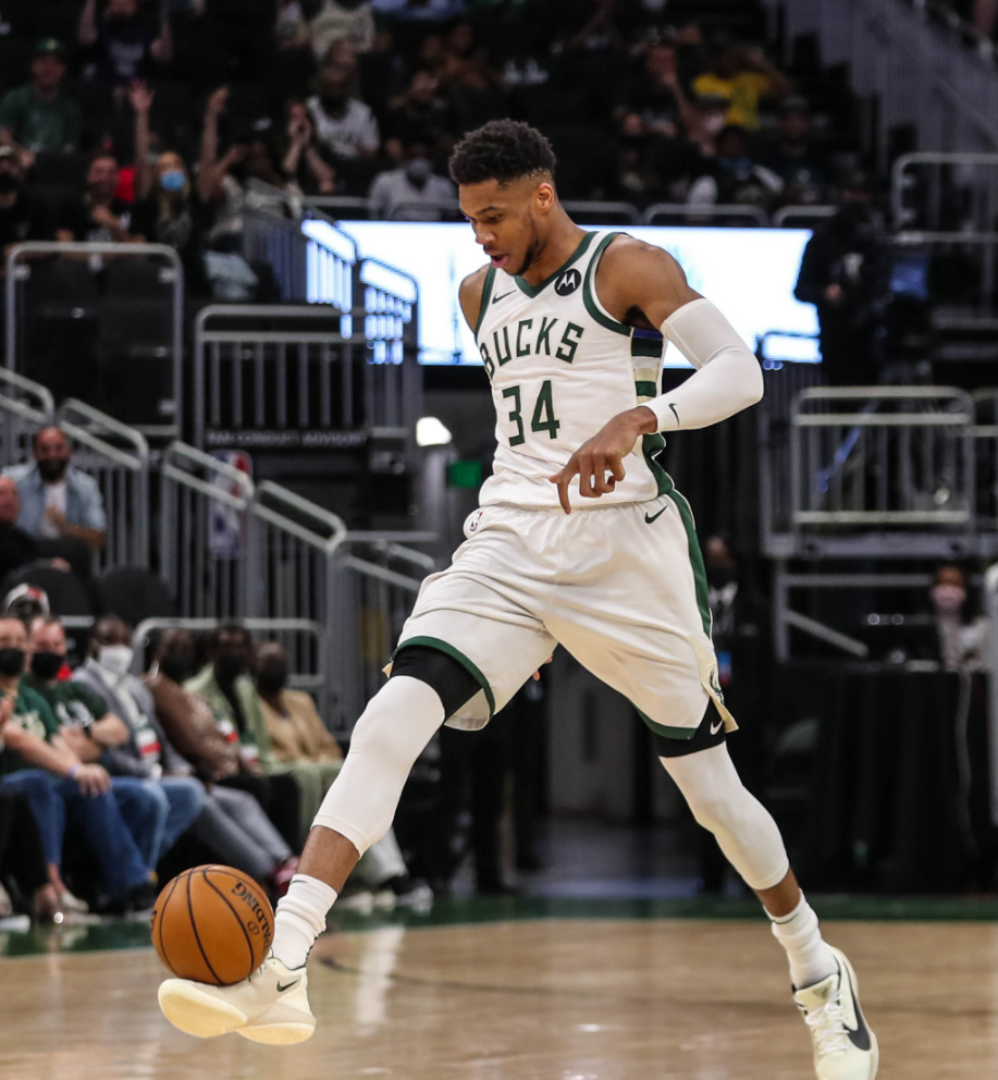 IM体育社区互动入口-冠军热门出局！谁能成为下一支豪强？