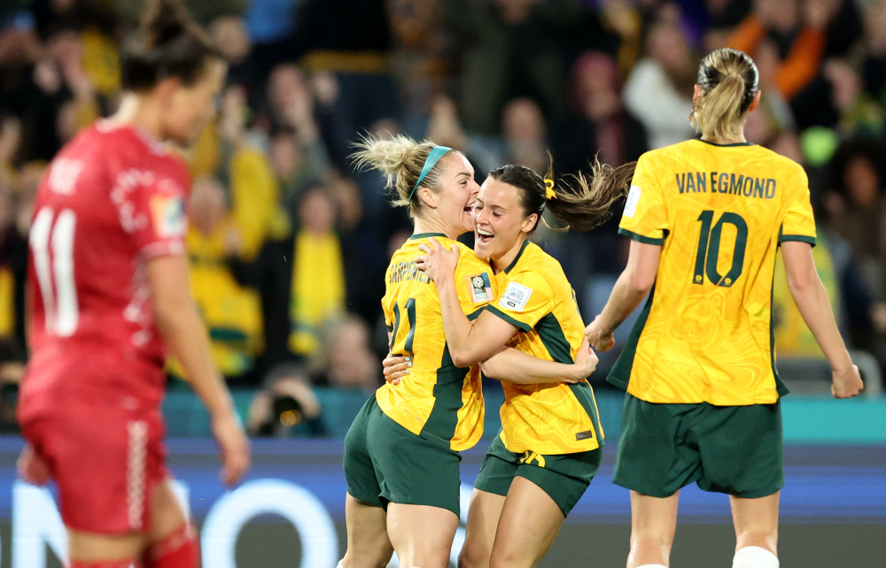 IM体育社区互动入口-澳大利亚队击败对手，晋级八强