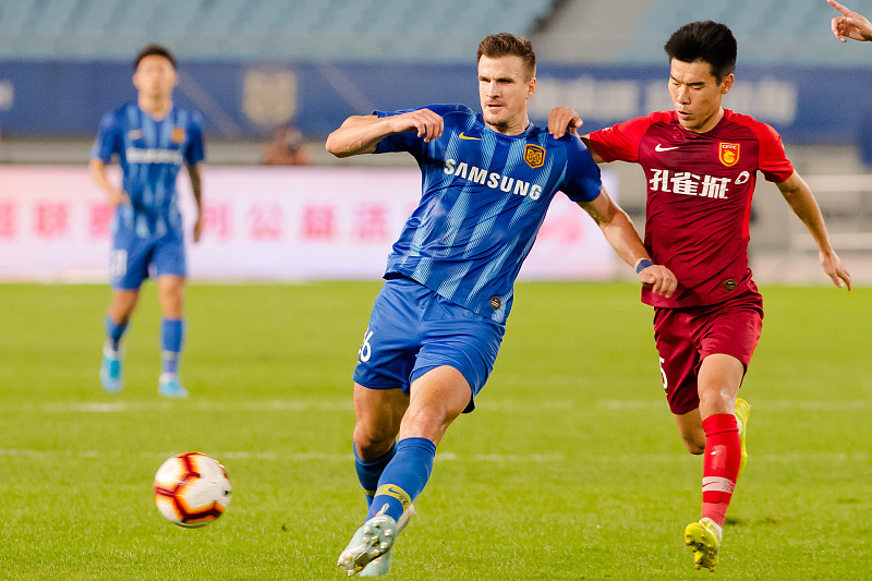 IM体育赛事直播入口-关于大连实德全面击败对手,发挥出色跻身联赛第一集团的信息