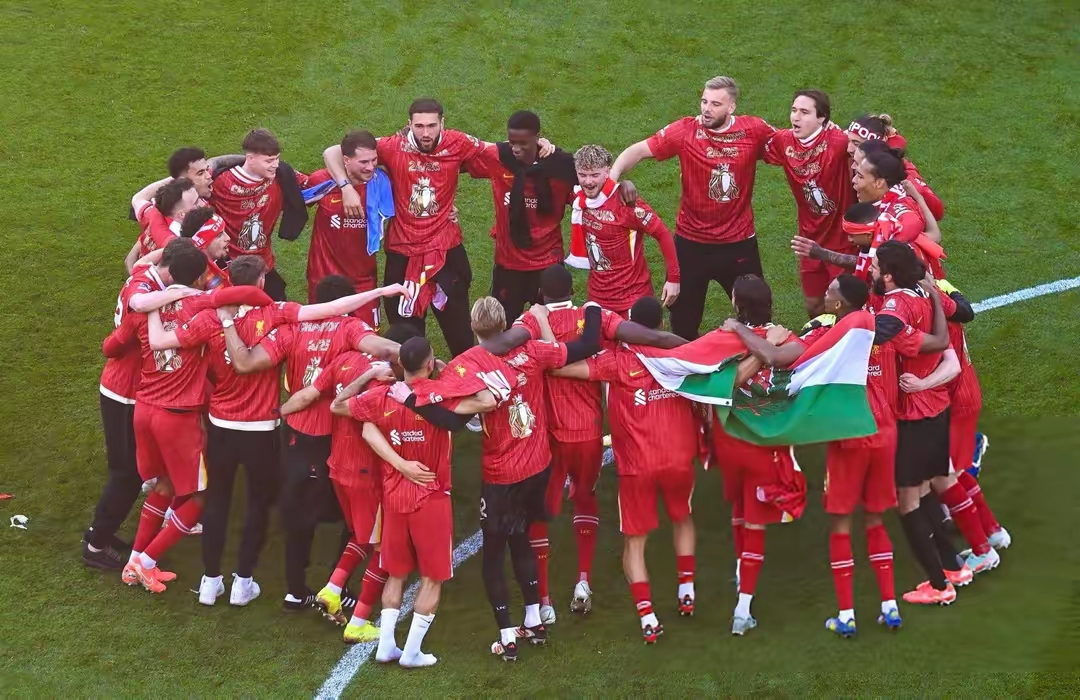 IM体育数据分析平台-关于利物浦逆转曼城，莱万一己之力扛起全队的信息