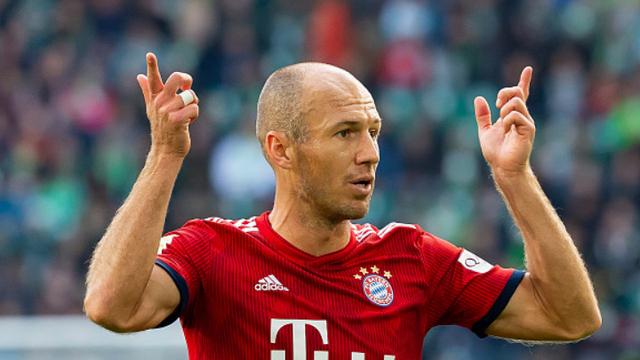 IM体育平台-包含乌拉圭逆转瑞典，范戴克惊艳四座的词条