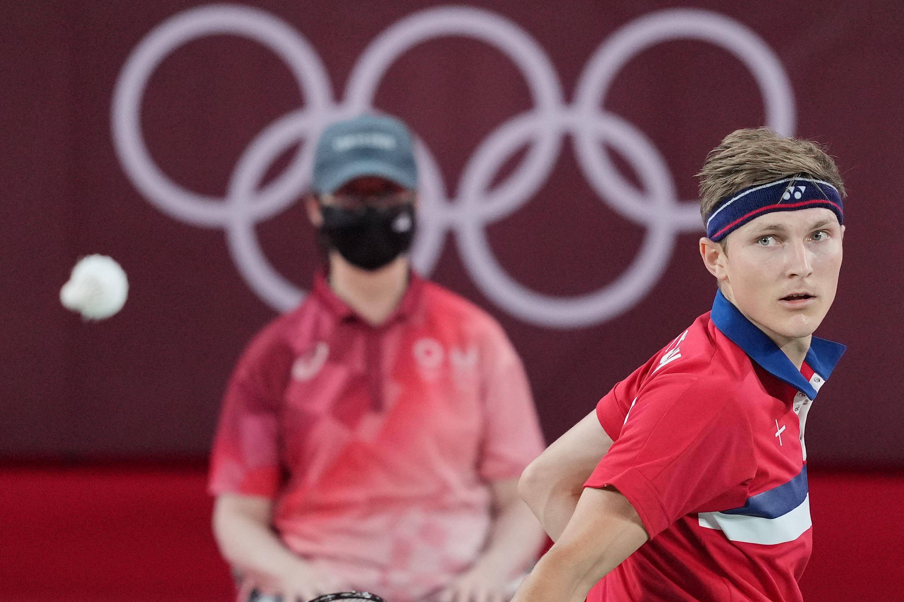 IM体育官方网站-关于法国羽毛球队鏖战印度羽毛球队,谌龙高光表现的信息