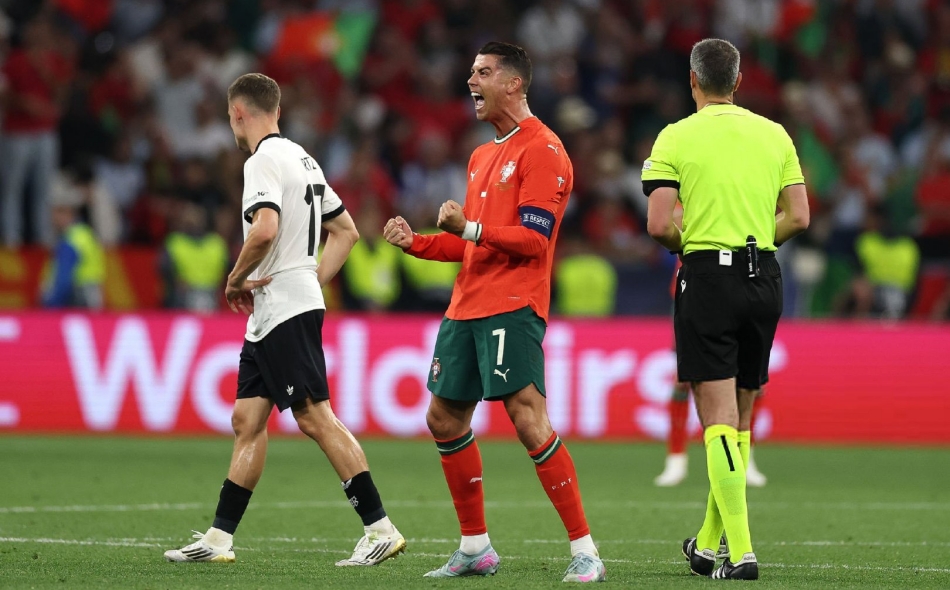 IM体育-皇马碾压罗马，C罗扛起全队